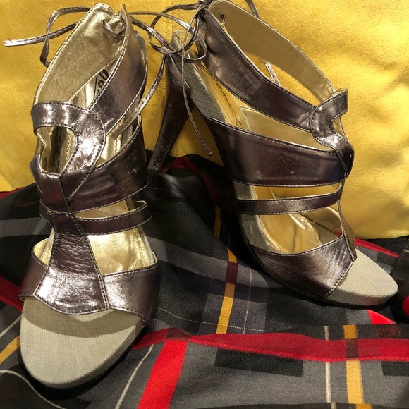 SOLD*SOLD*SOLD - Picture 3 of 3